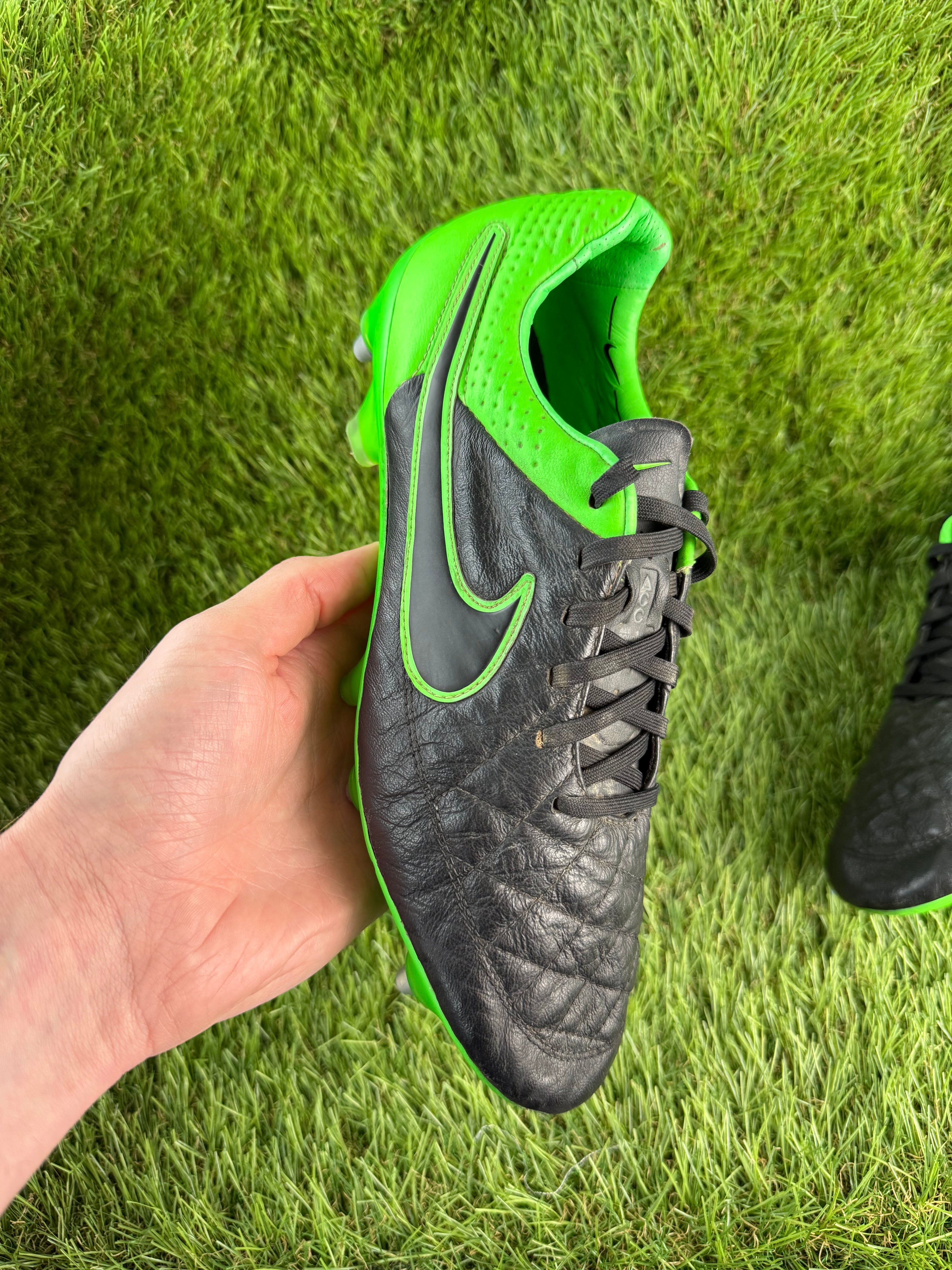 Nike Tiempo Legend V Elite ACC SG - 8.5 UK