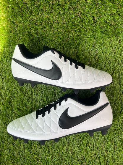 Nike Majestry FG - 9.5 UK