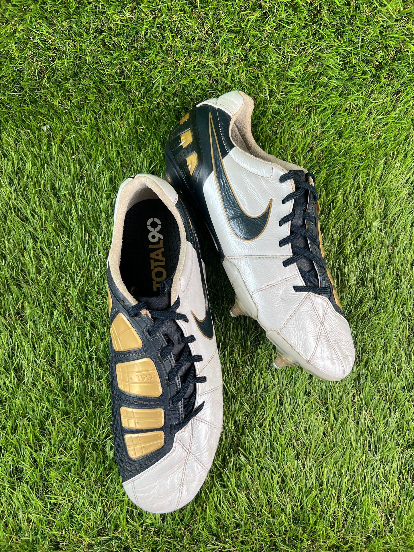 Nike Total 90 Laser III Elite SG - 8.5 UK