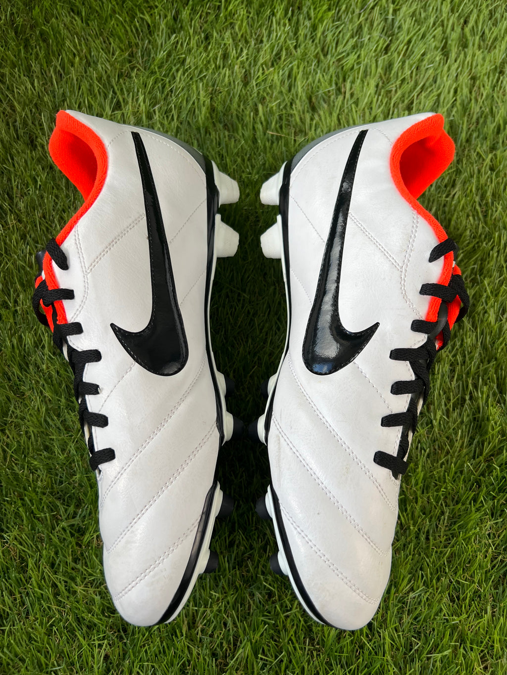 Nike Tiempo Rio FG - 9.5 UK