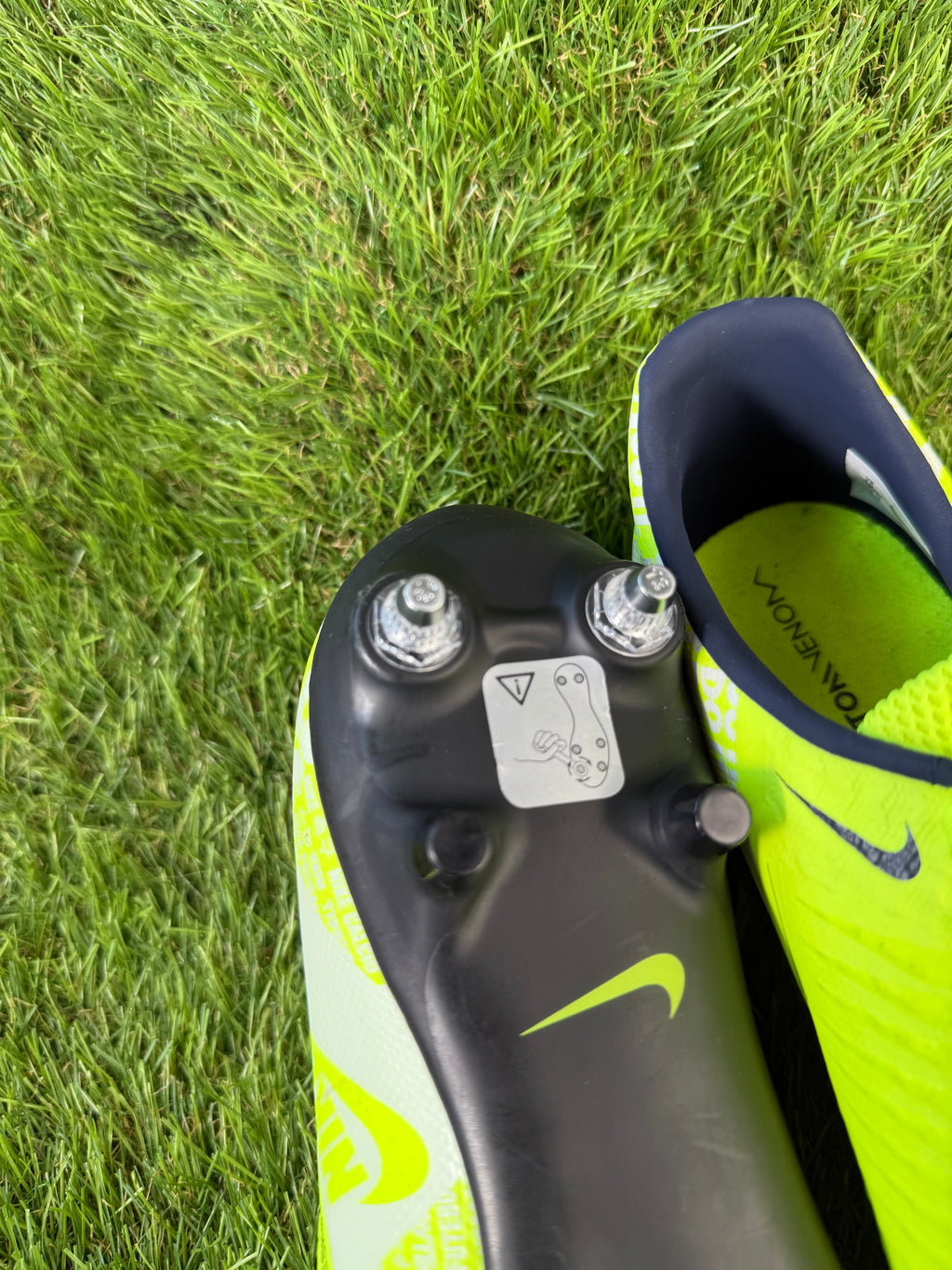 Nike Phantom Venom Academy SG - 8 UK