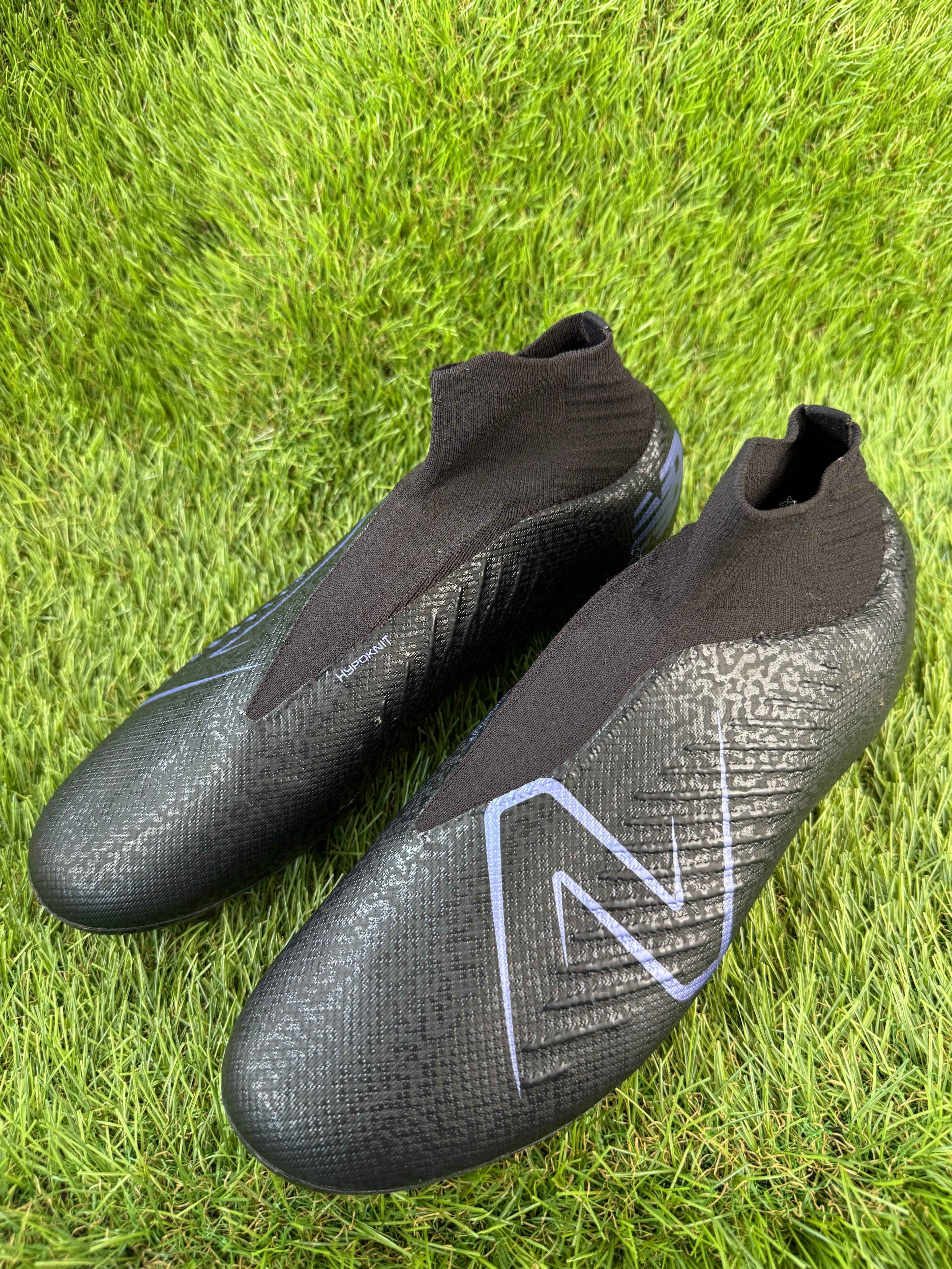 New Balance Tekala Magic SG - 9.5 UK