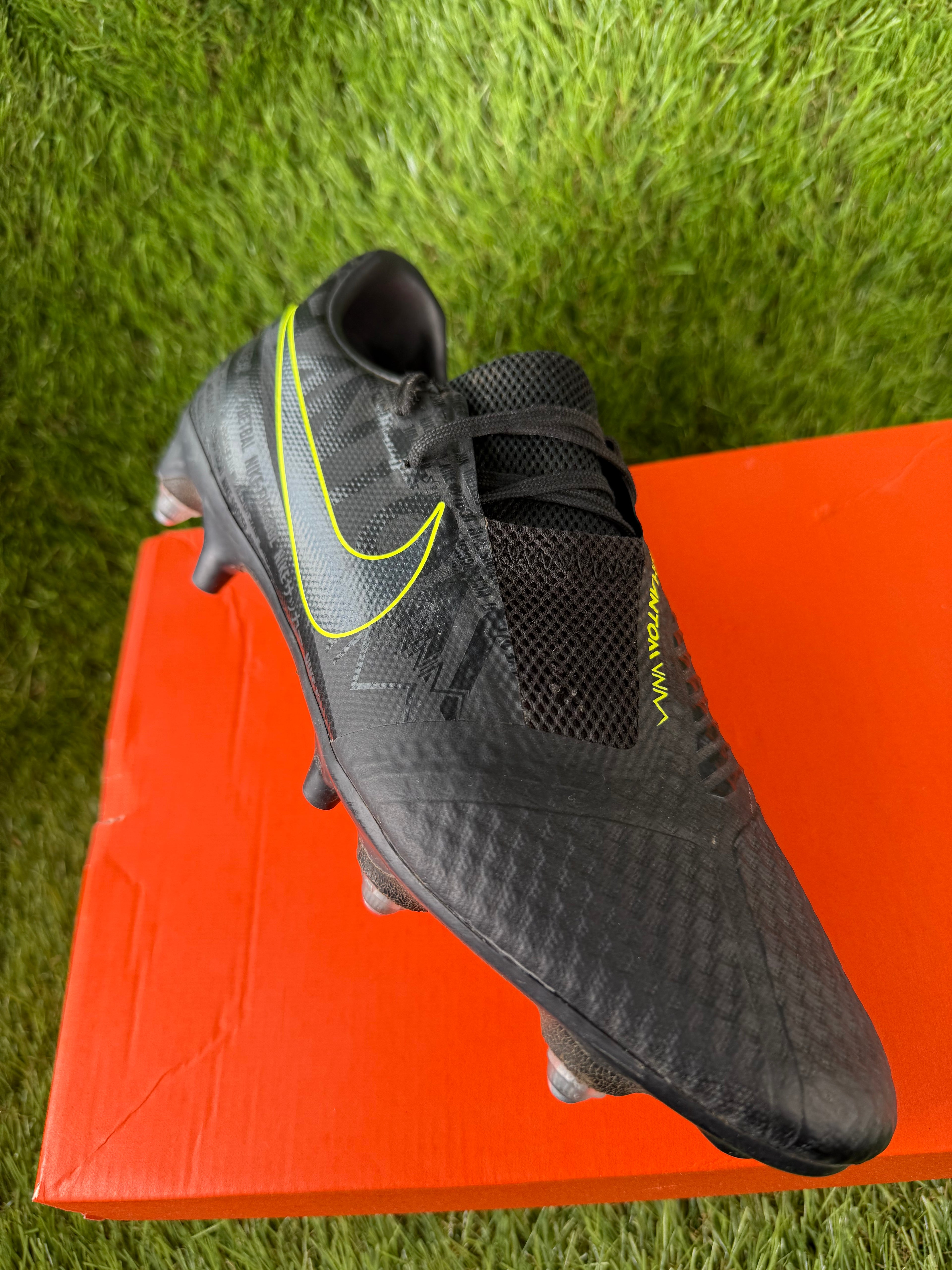 Nike Phantom Venom Academy SG - 8.5 UK